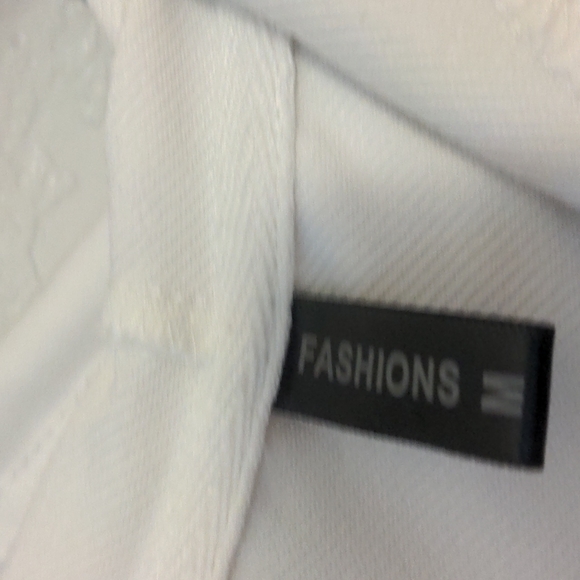 Fashions medium black/white hoodie sweatshirt - Picture 2 of 7